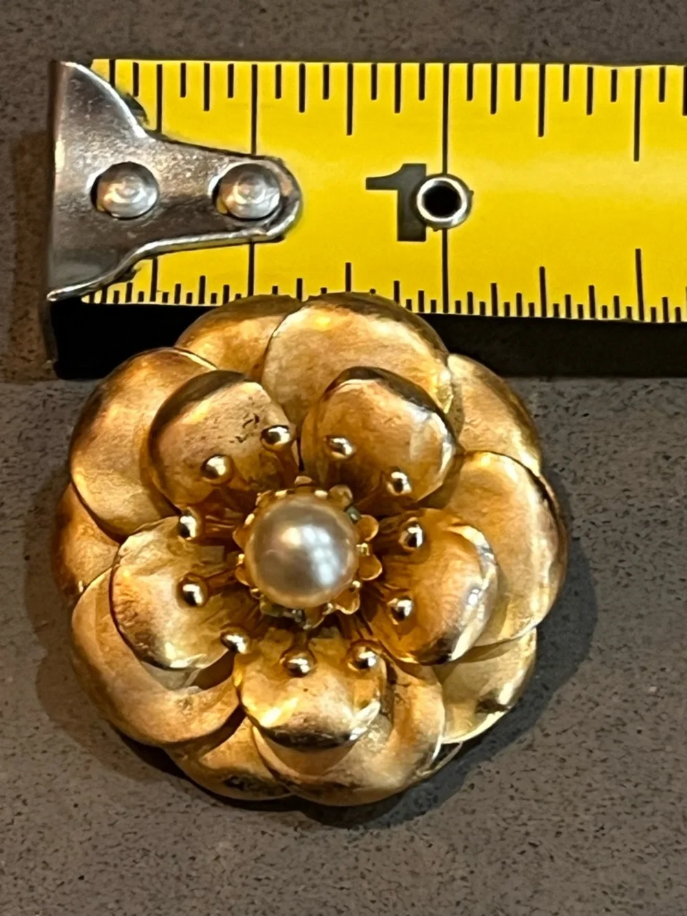Vintage Coro Gold Tone Textured Petal Camellia Flower Brooch w/Faux Pearl Center